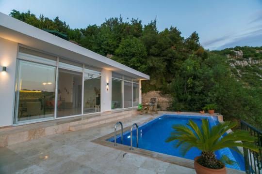 Villa Sakir is 1 bedroom villa suitable for couple with seaview and private pool