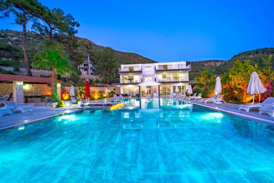 Villa Serenity is luxury counrty side with full seaview villa