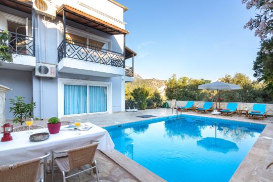 Kalkan Village Apartment is 2 bedroom place with share pool and walk town